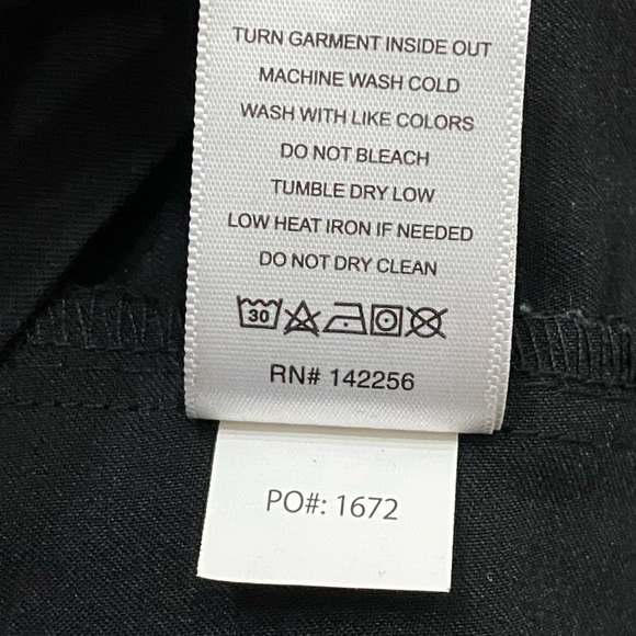 FIGS W20SW1032 Black Inala Slim Scrub Top Size M - Picture 14 of 15